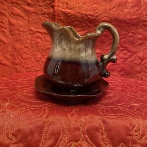Vintage 2 tone Planter Pitcher with Attached Plate For Built In‎ Drainage.